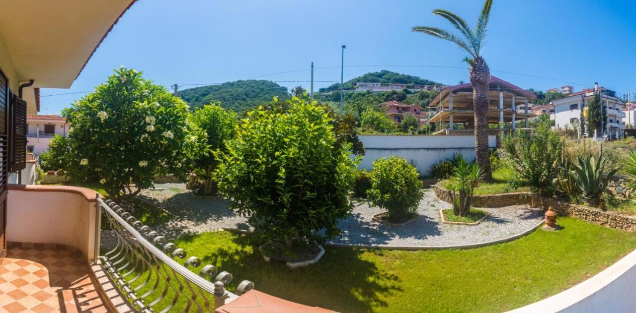 Villa Pomelia Santa Domenica  Buitenkant foto
