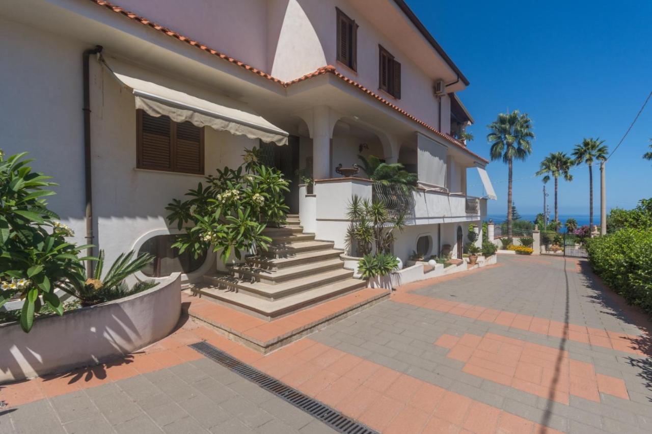 Villa Pomelia Santa Domenica  Buitenkant foto